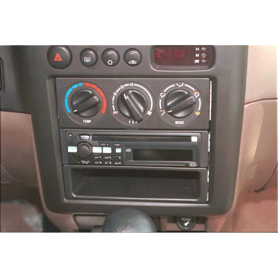 2000 Kia Sportage Factory Radio