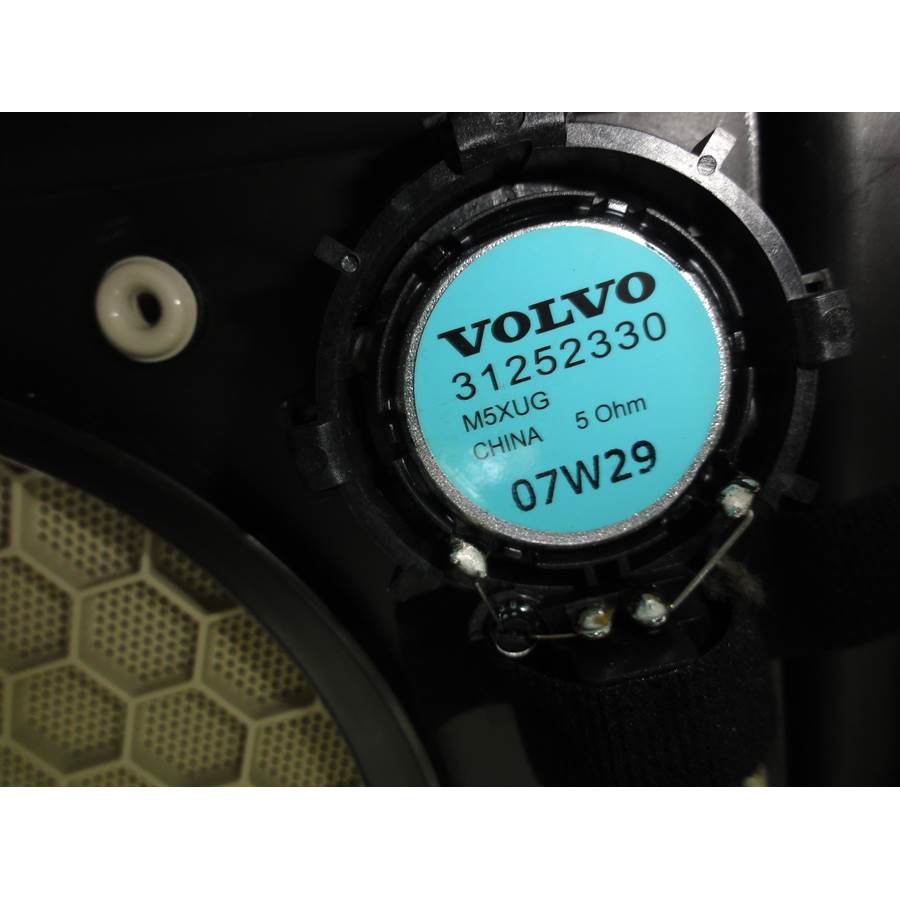 2014 Volvo XC70 Rear door tweeter