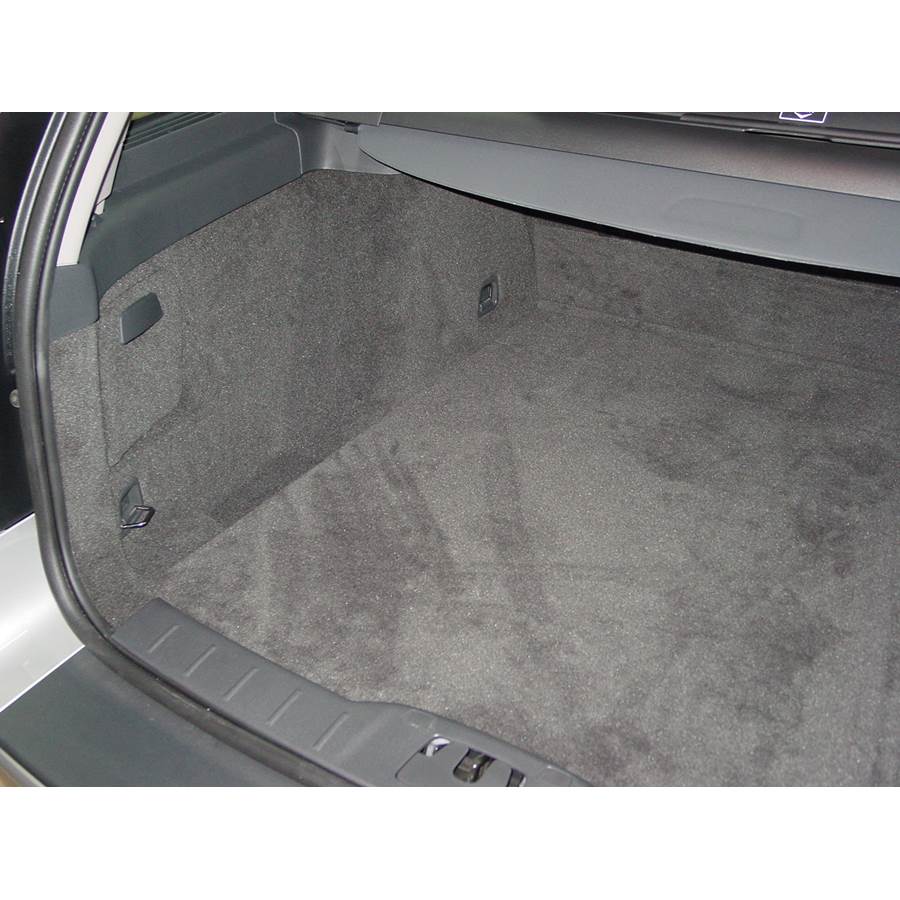 2007 Volvo V50 Factory amplifier location