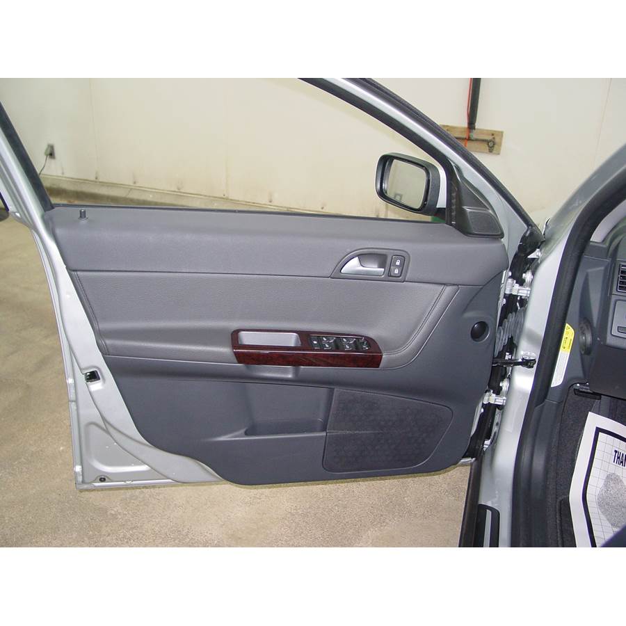 2009 Volvo V50 Front door speaker location