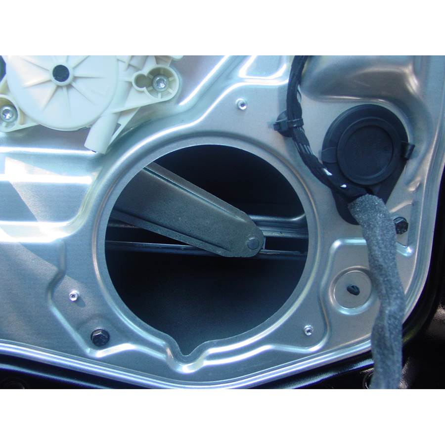 2004 Volvo S40 Front door woofer removed