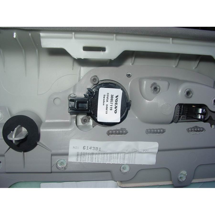 2007 Volvo V50 Rear door tweeter