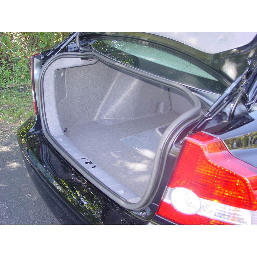 2009 Volvo S40 Factory amplifier location