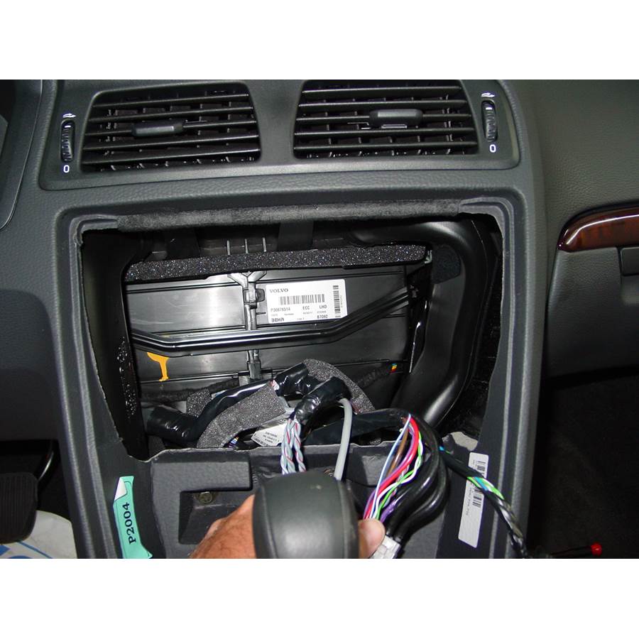 2006 Volvo XC70 Factory radio removed