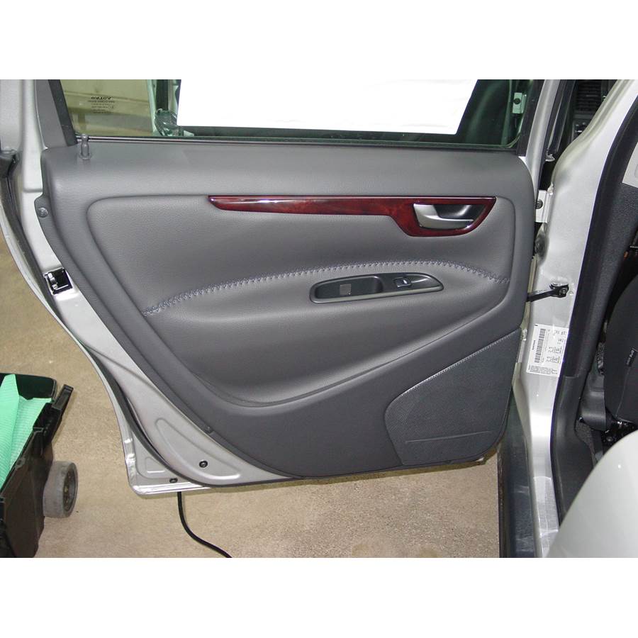 2007 Volvo XC70 Rear door speaker location