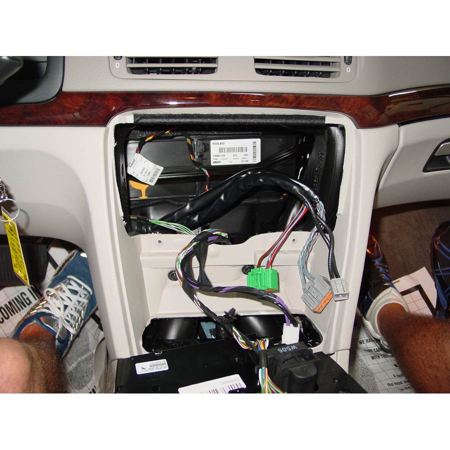 2005 Volvo S80 Factory radio removed