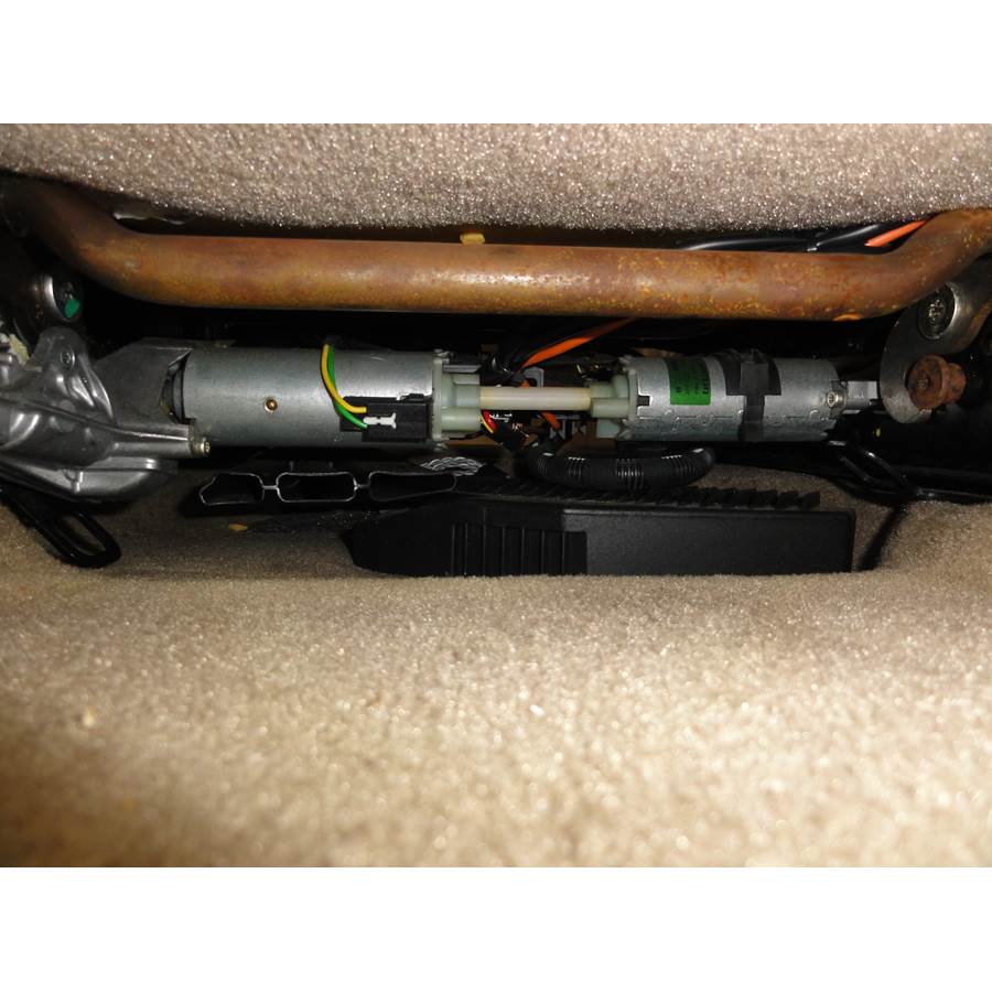 2001 Volvo S80 Factory amplifier