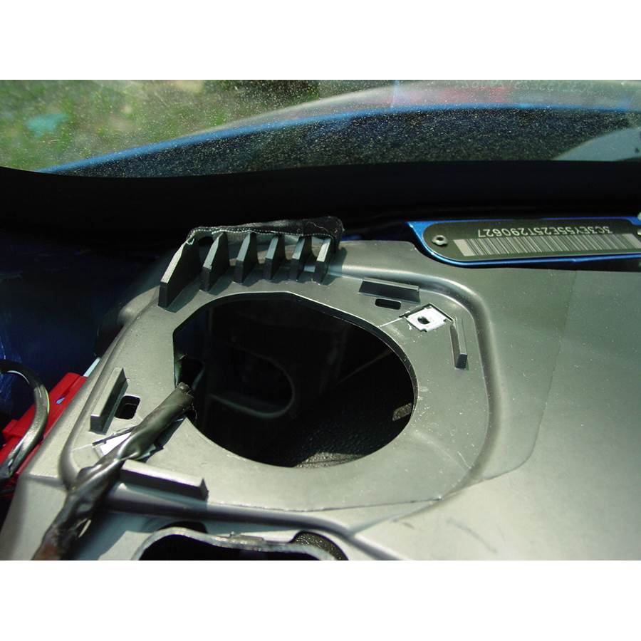 2005 Chrysler PT Cruiser Dash speaker removed