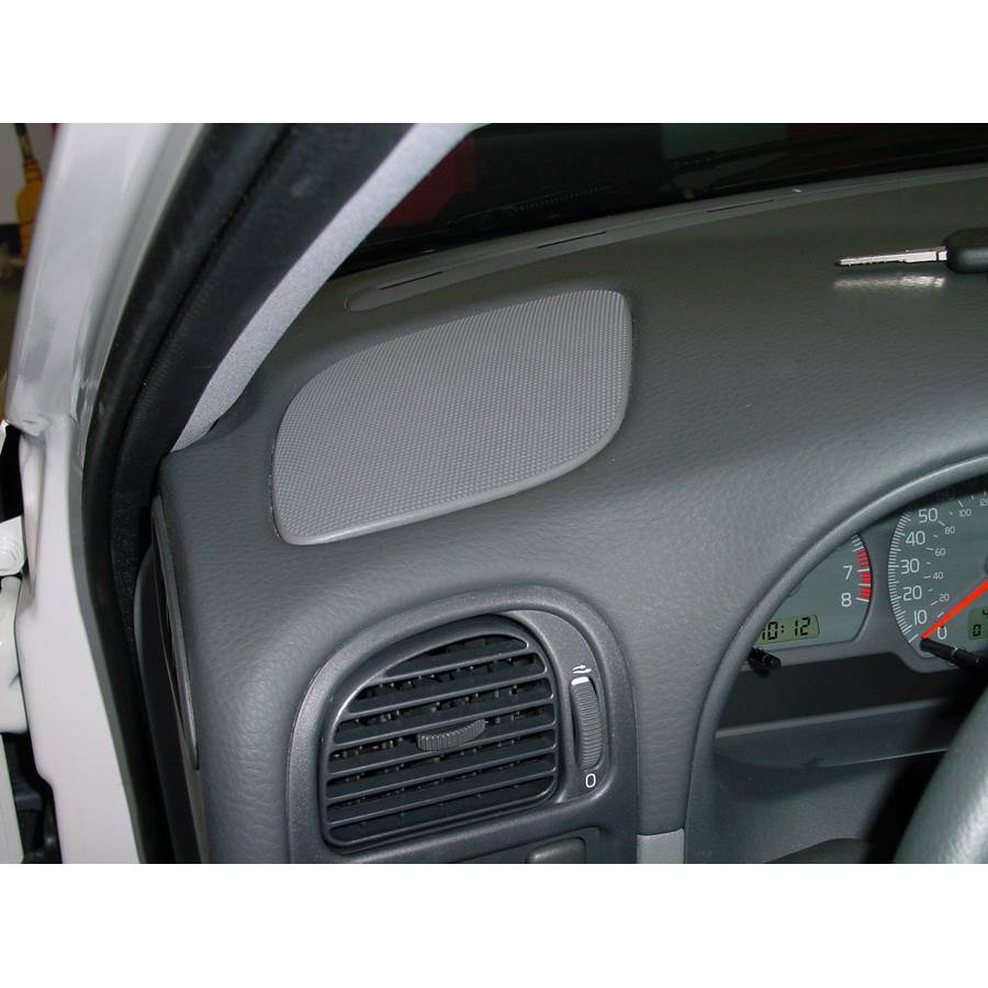 2003 Volvo S40 Dash speaker location