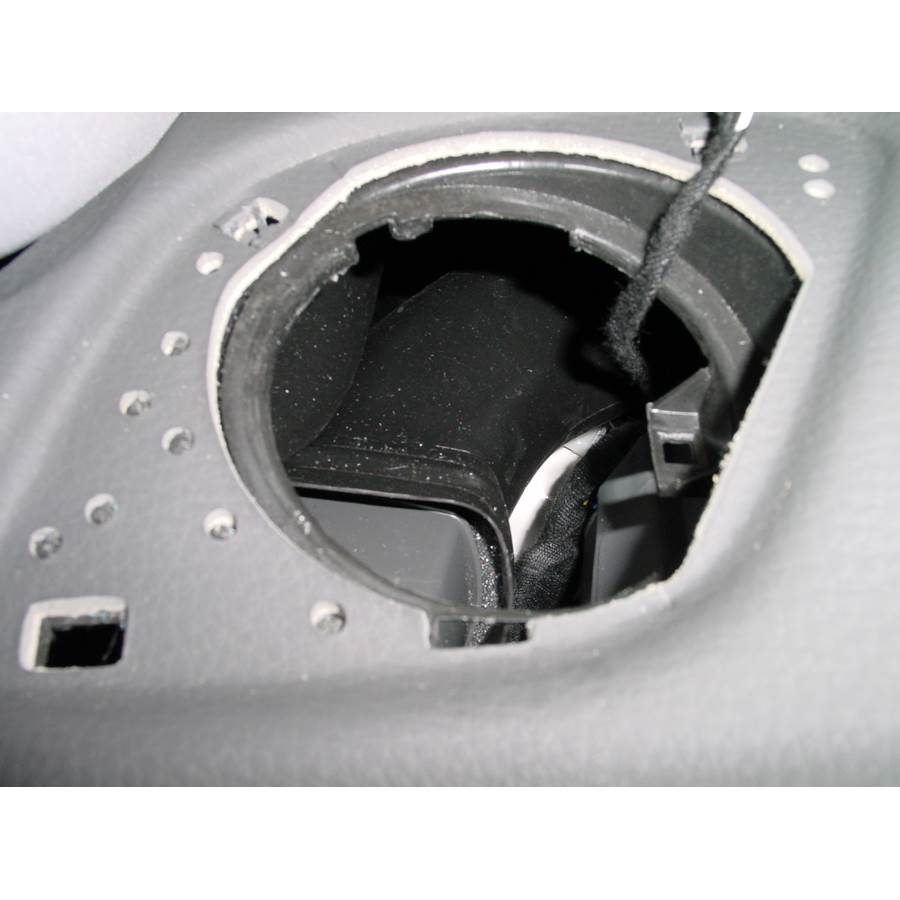 2003 Volvo S40 Dash speaker removed