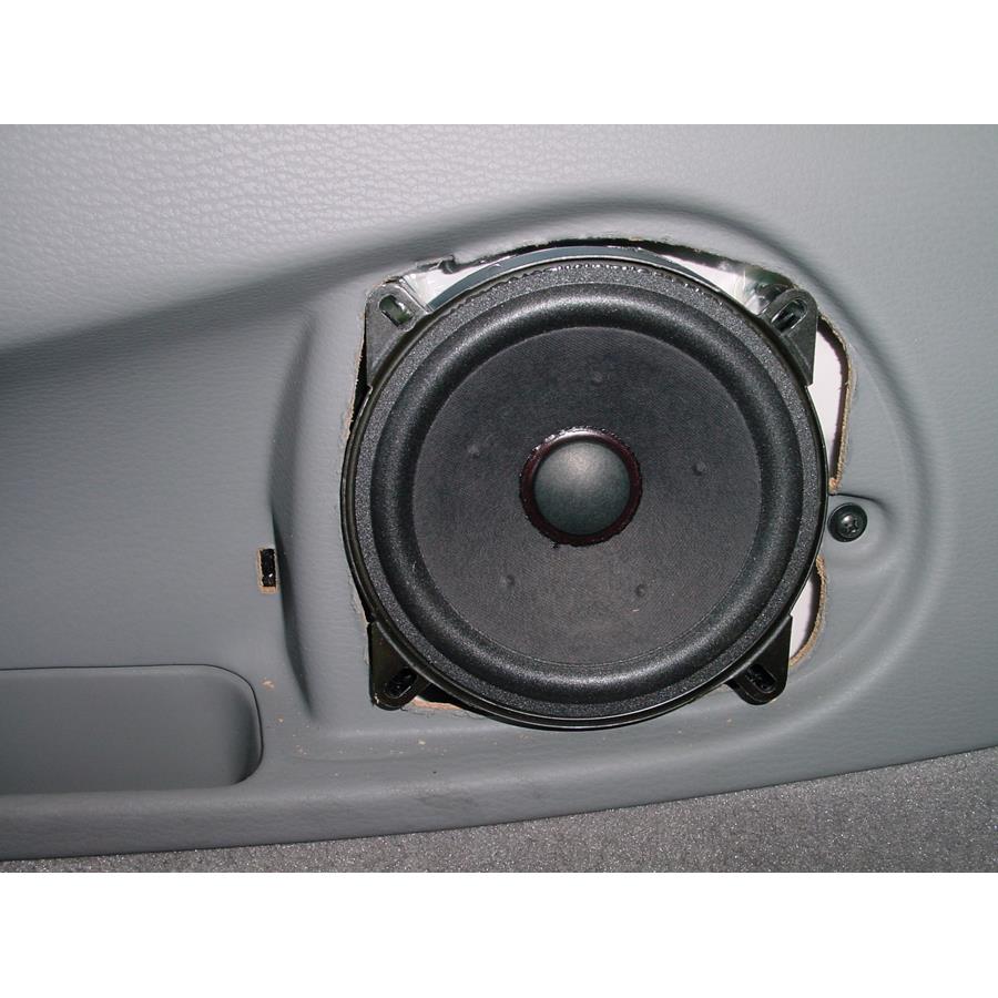 2004 Volvo V40 Front door speaker
