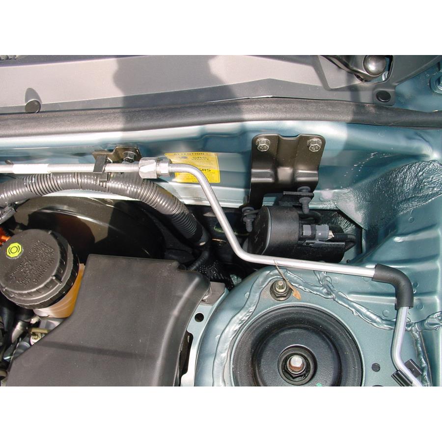 2004 Volvo V40 Firewall access
