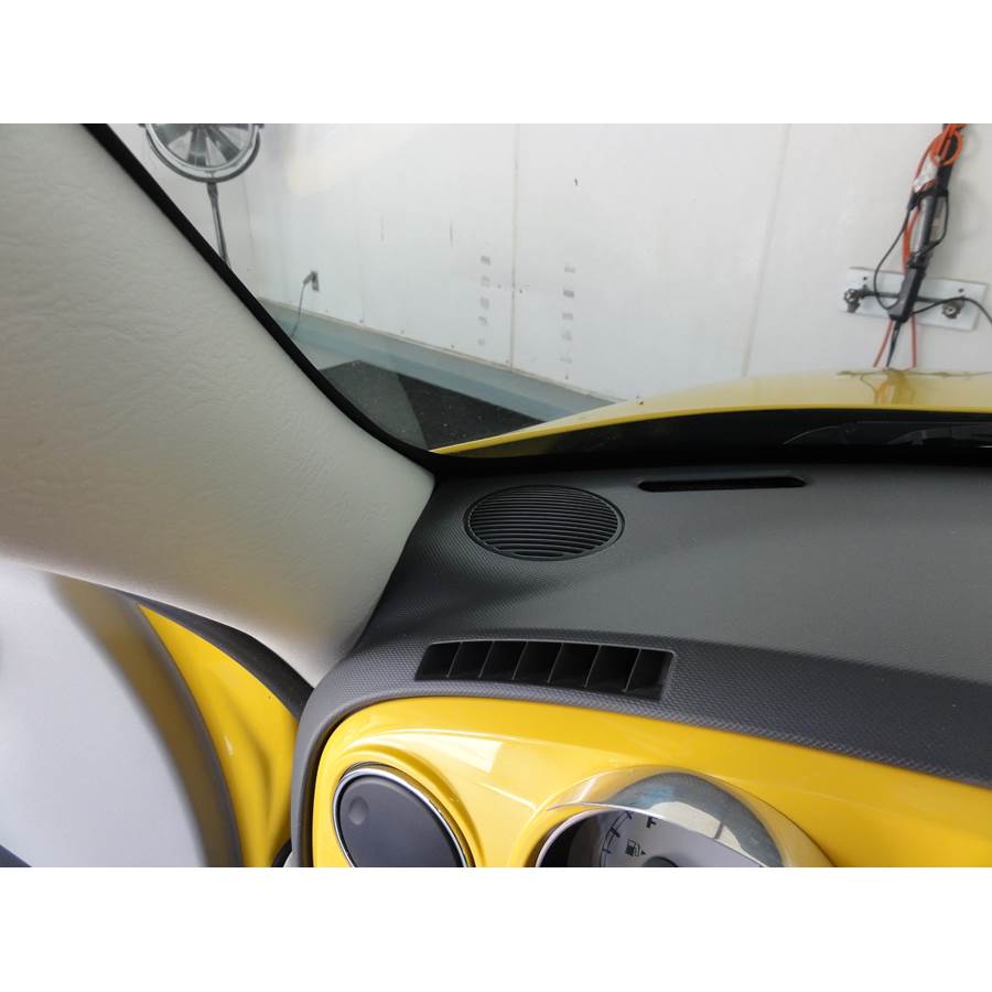 2009 Chrysler PT Cruiser Dash speaker location