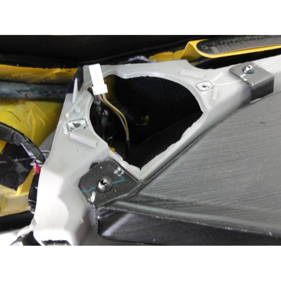2009 Chrysler PT Cruiser Dash speaker removed