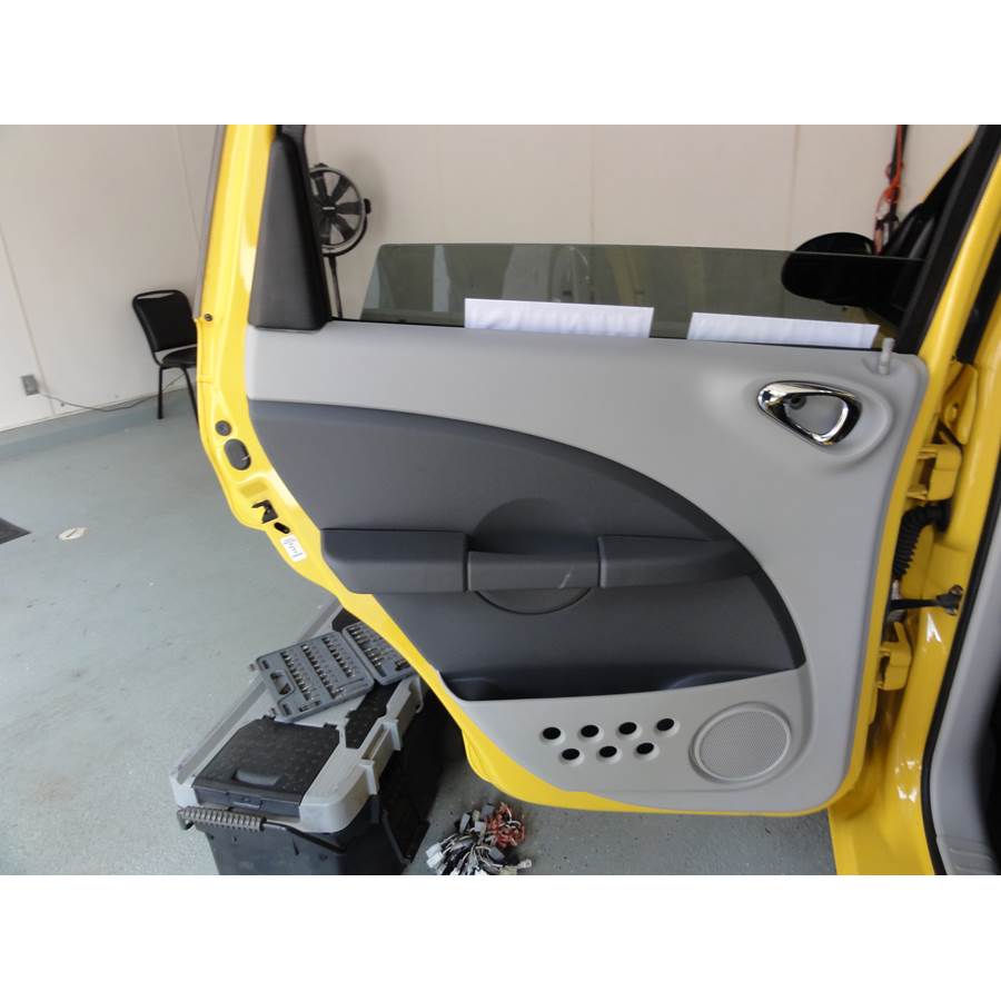 2010 Chrysler PT Cruiser Rear door speaker location