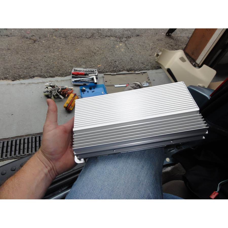 2015 Chrysler Town and Country Factory amplifier