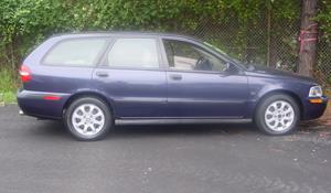 2003 Volvo V40 Exterior