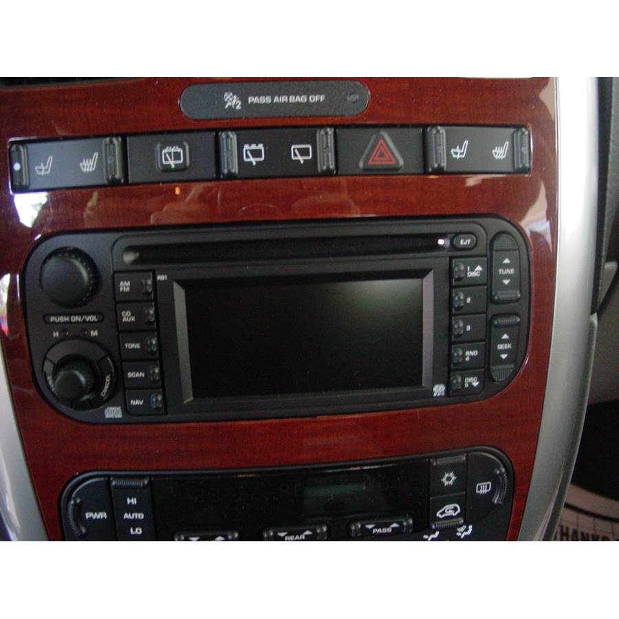 2005 Chrysler Town and Country Factory Radio