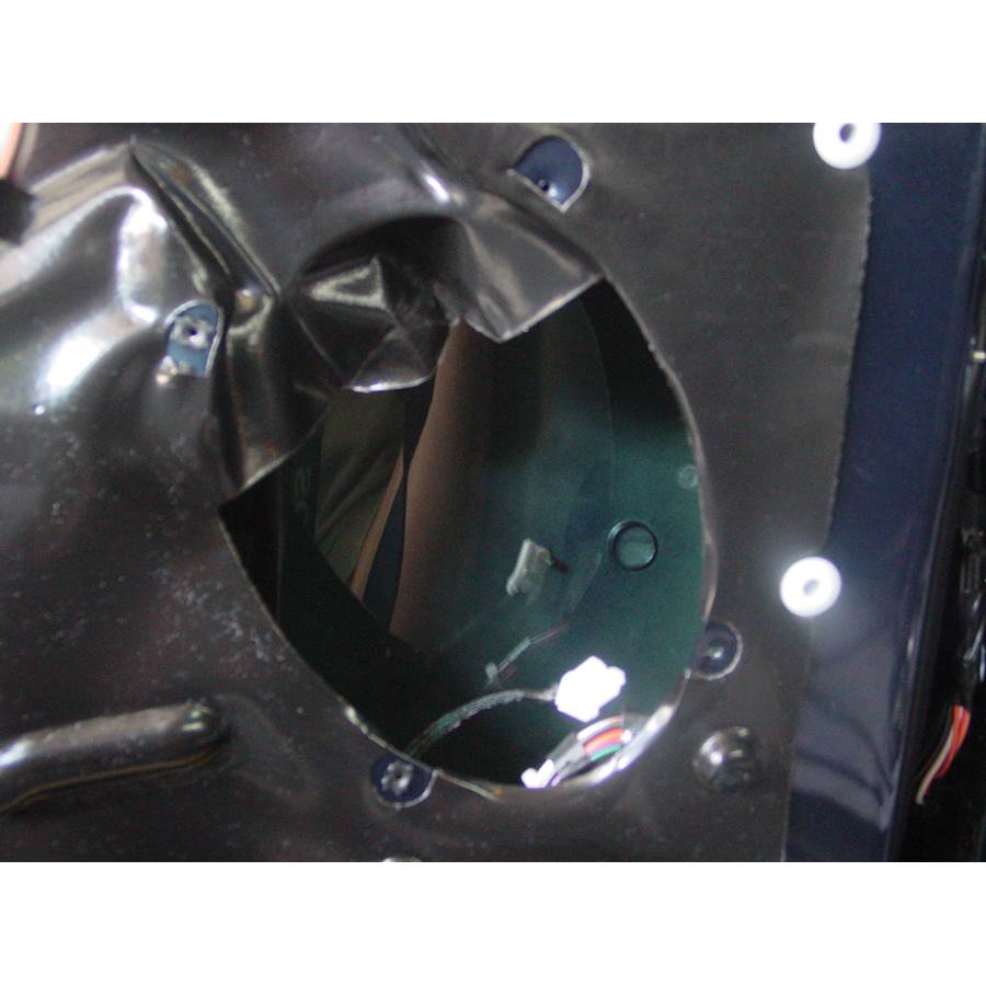 2007 Chrysler Town and Country Front door woofer removed
