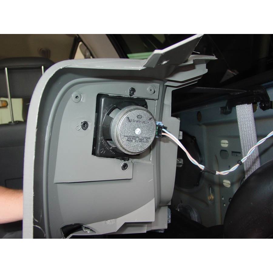 2001 Chrysler Voyager Rear side panel speaker
