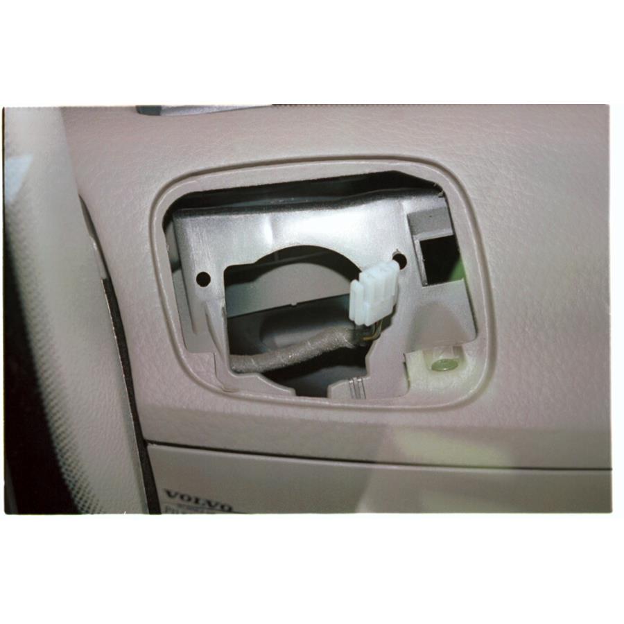 2000 Volvo V70 Dash speaker removed