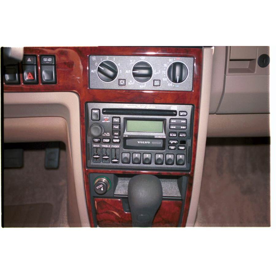 1997 Volvo S90 Factory Radio