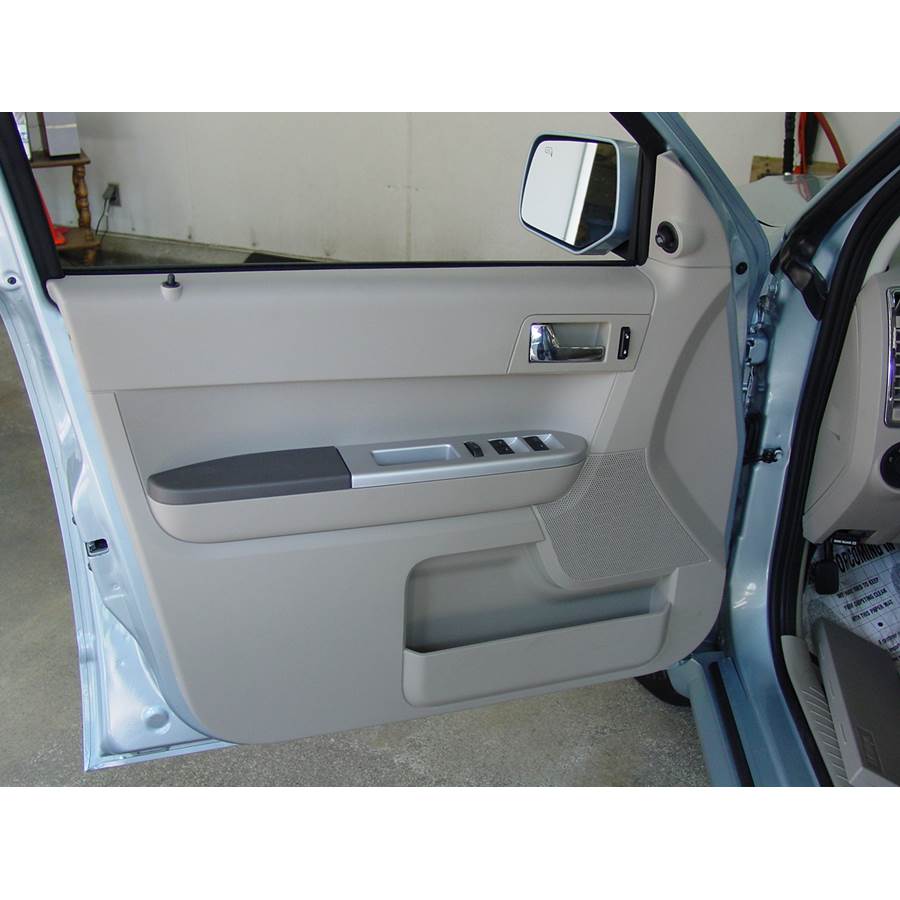 2008 Mercury Mariner Front door speaker location