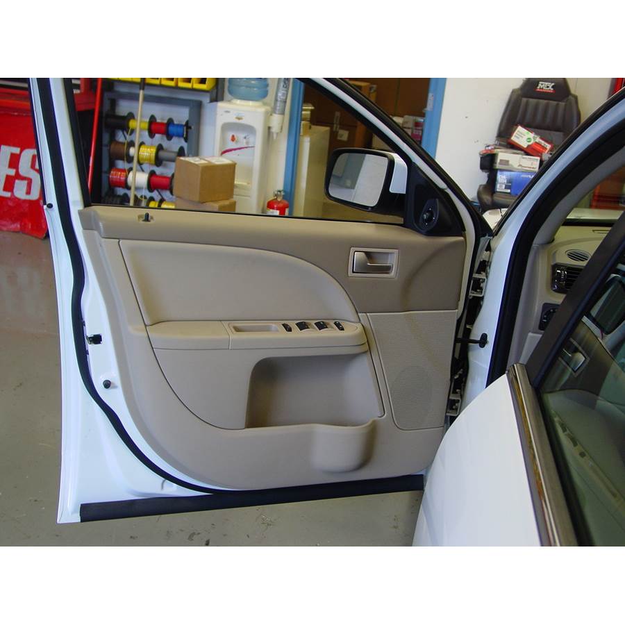 2005 Mercury Montego Front door speaker location