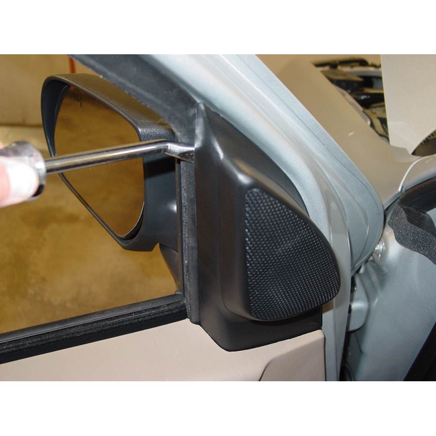 2007 Mercury Mariner Front door tweeter location