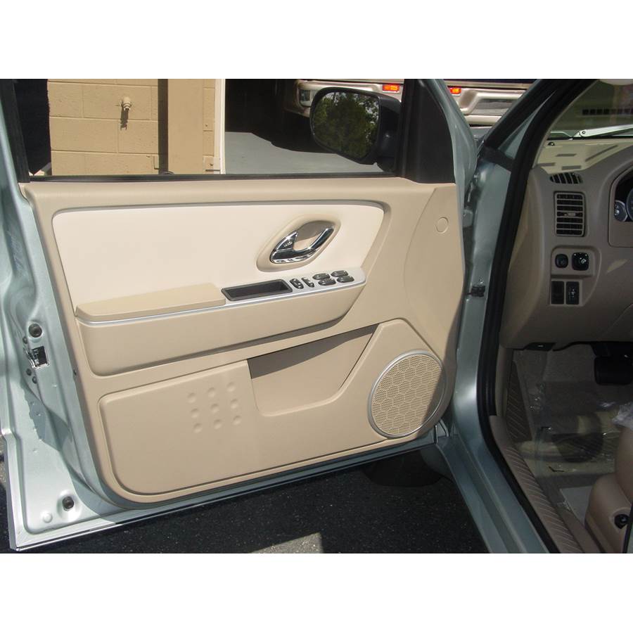 2006 Mercury Mariner Hybrid Front door speaker location