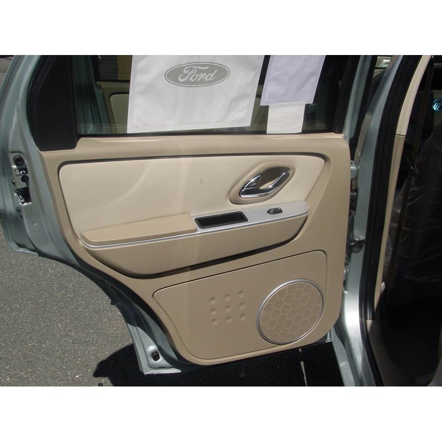2006 Mercury Mariner Hybrid Rear door speaker location