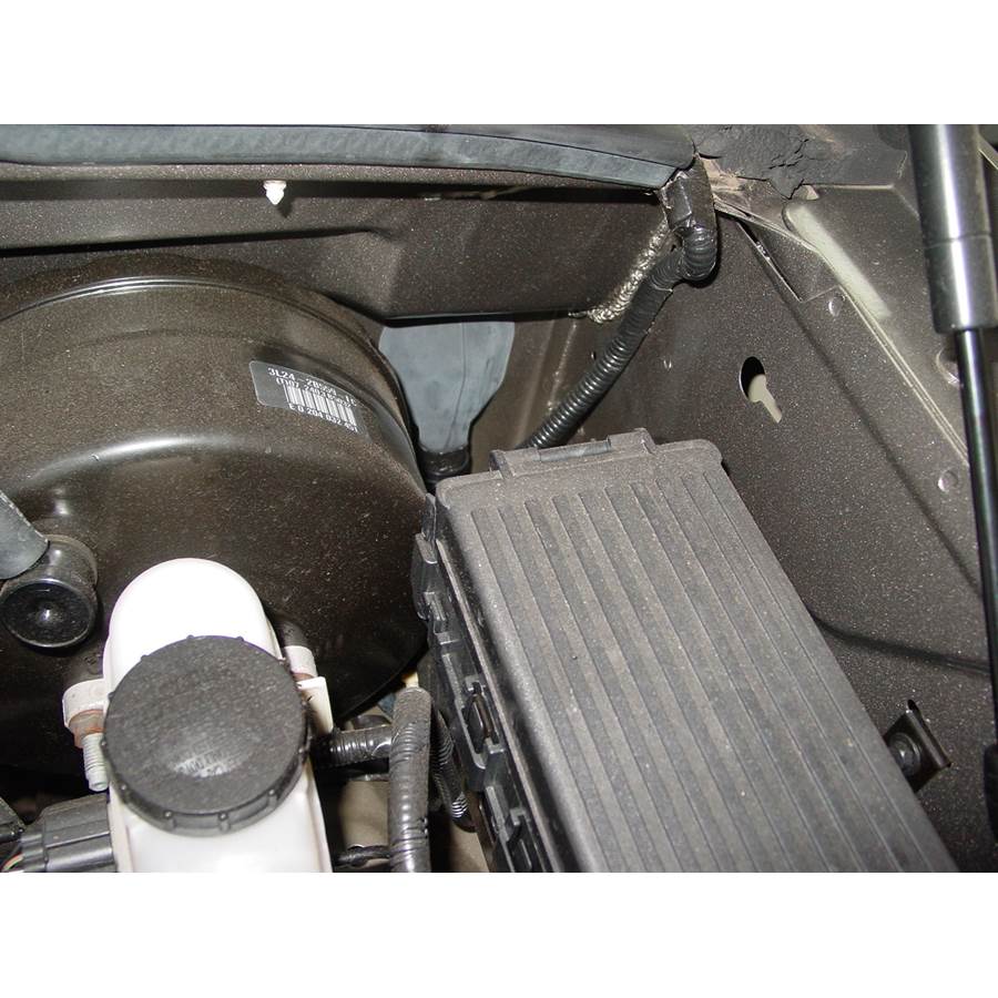 2005 Mercury Mountaineer Firewall access
