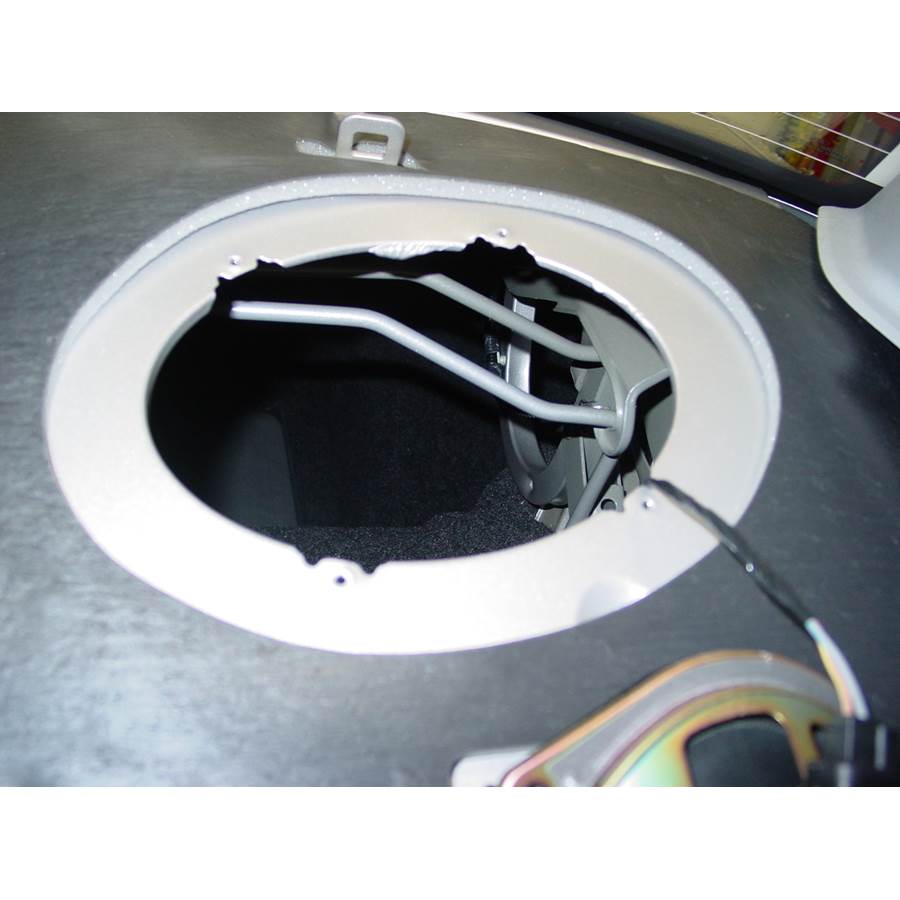 2004 Mercury Grand Marquis Rear deck speaker removed