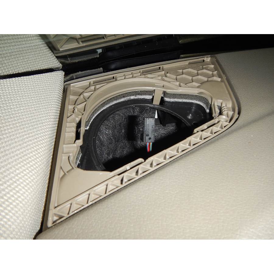2016 Audi A4 Dash speaker removed