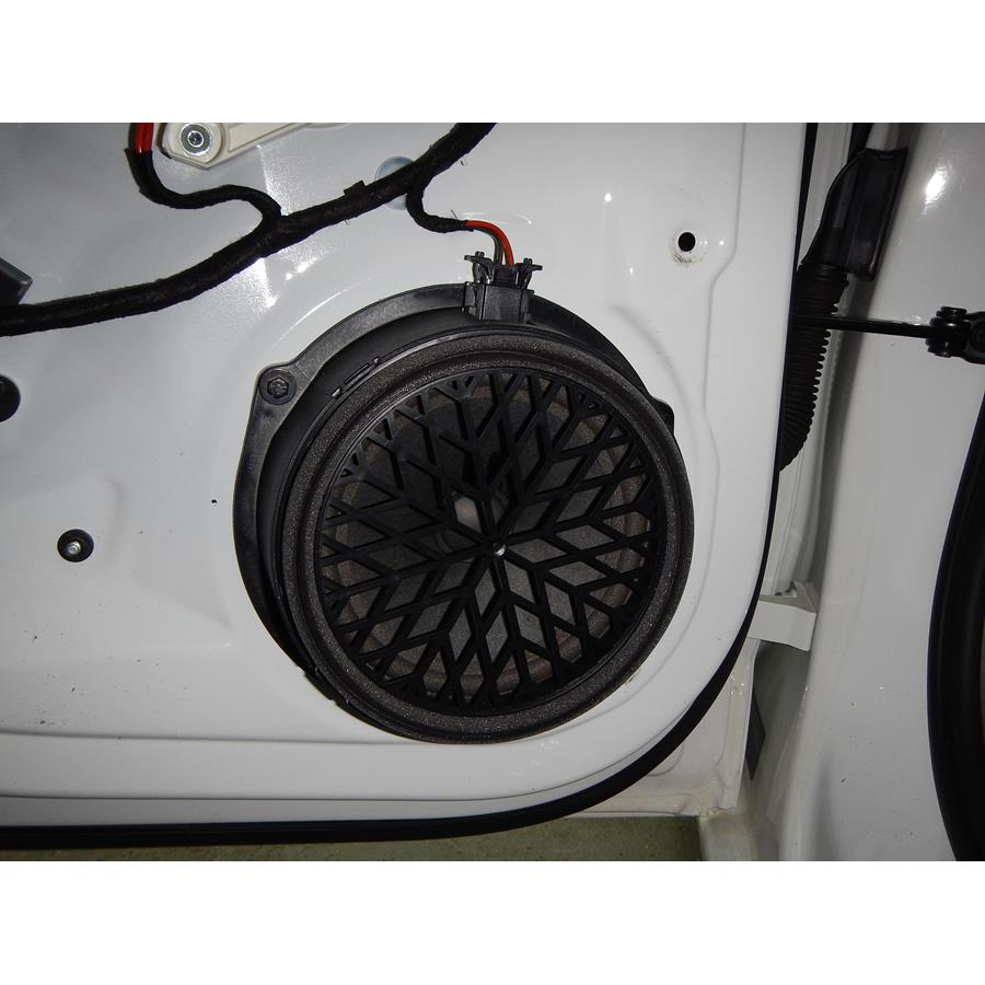 2009 Audi A4 Rear door woofer