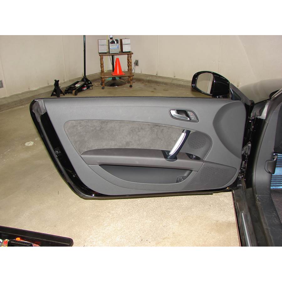 2009 Audi TTS Front door speaker location