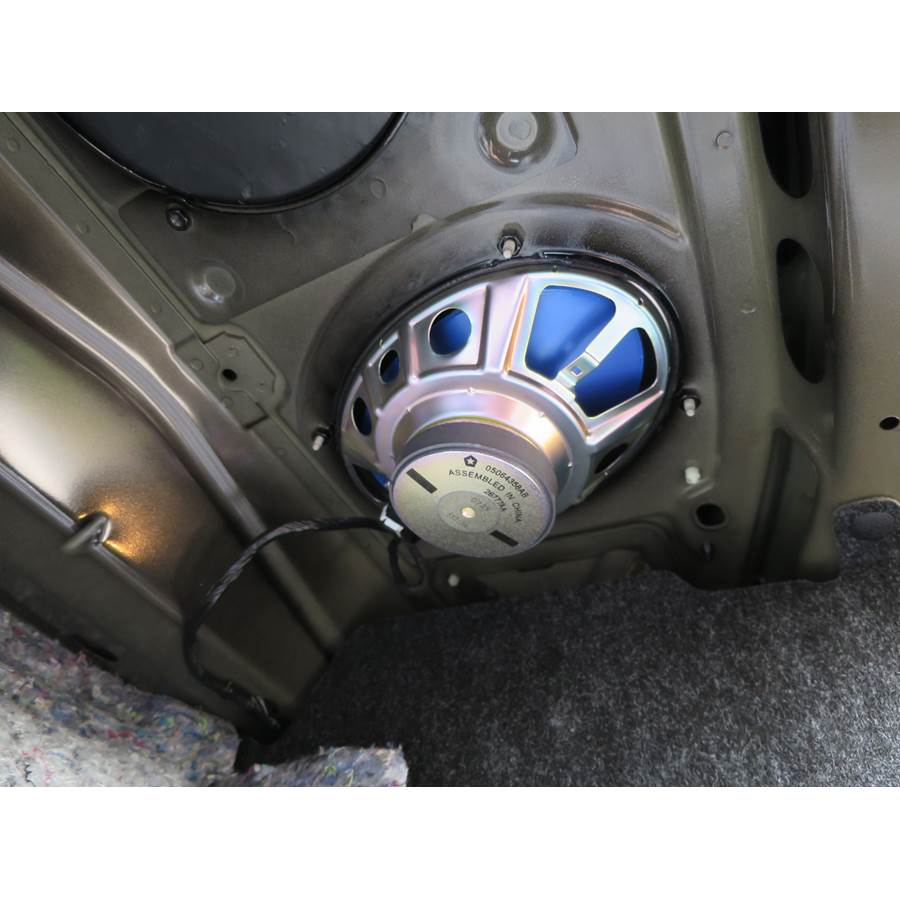 2014 Chrysler 300 Rear deck speaker