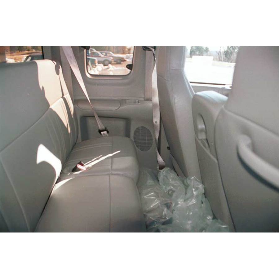 1998 Ford F-150 Rear side panel speaker location