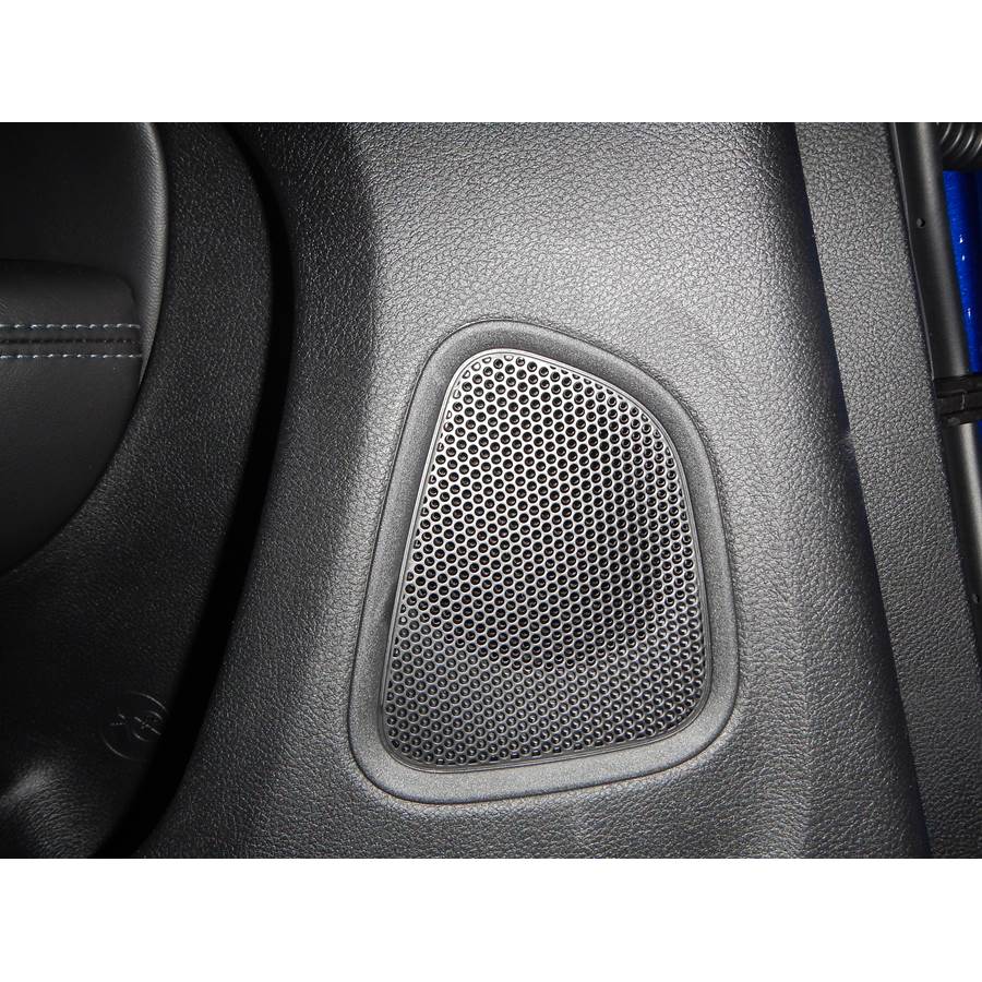 2015 Chrysler 200 Rear door speaker location
