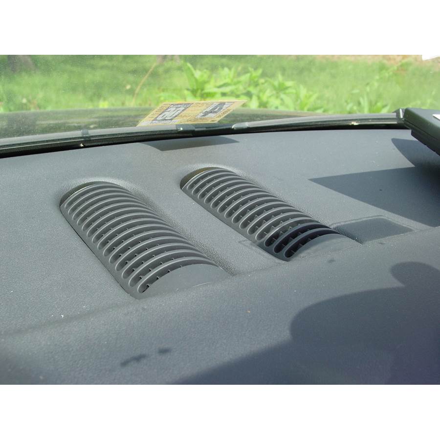 2004 Audi TT Center dash speaker location