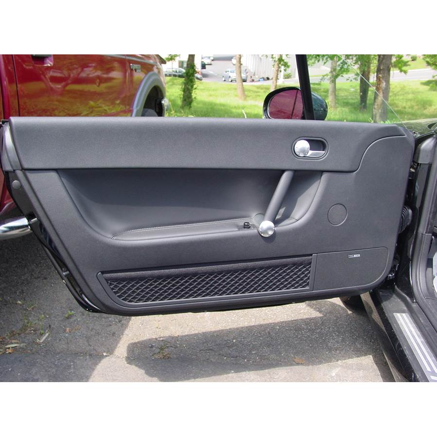 2006 Audi TT Front door speaker location