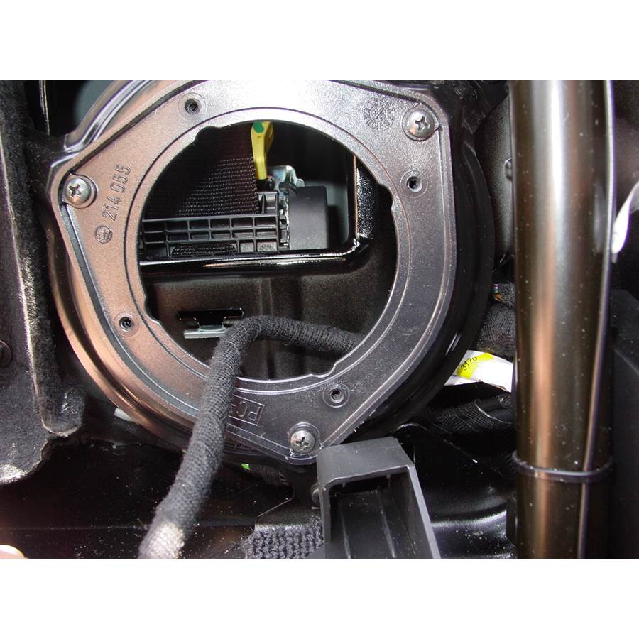 2005 Audi TT Rear cab speaker removed