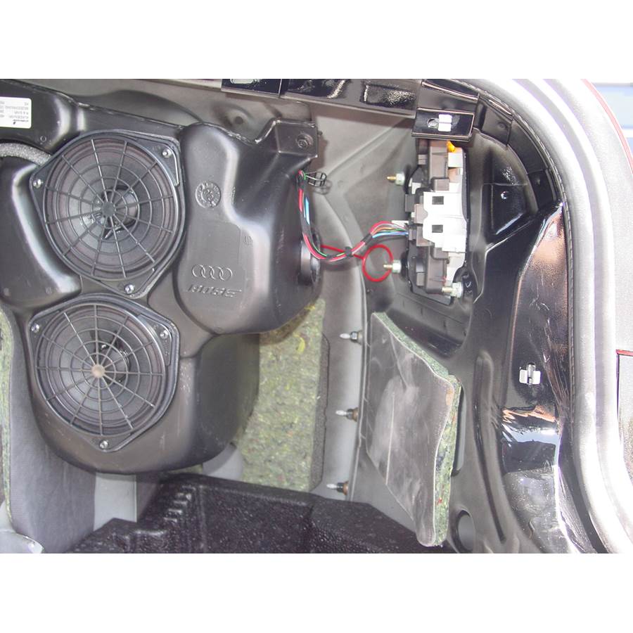 2001 Audi A6 Trunk speaker