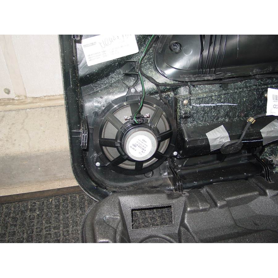 2002 Audi Allroad Quattro Front door woofer