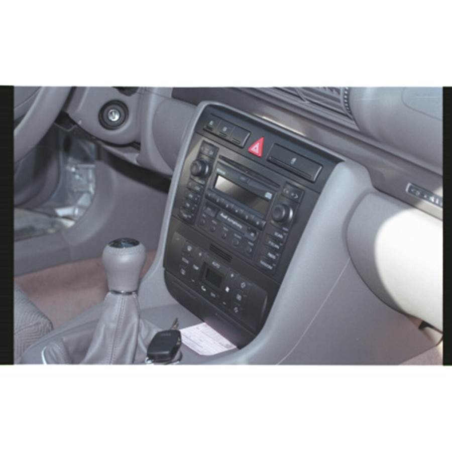2000 Audi A4 Factory Radio