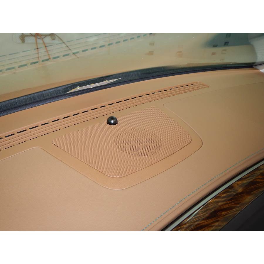 2016 Buick LaCrosse Center dash speaker location
