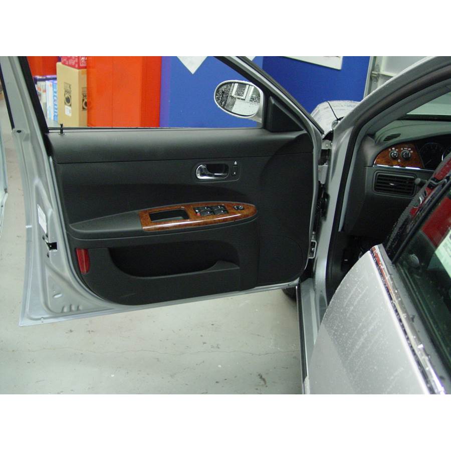 2005 Buick Allure Front door speaker location