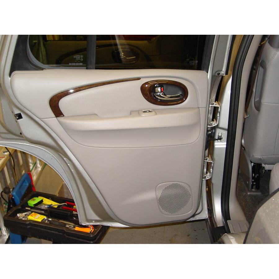 2004 Buick Rainier Rear door speaker location