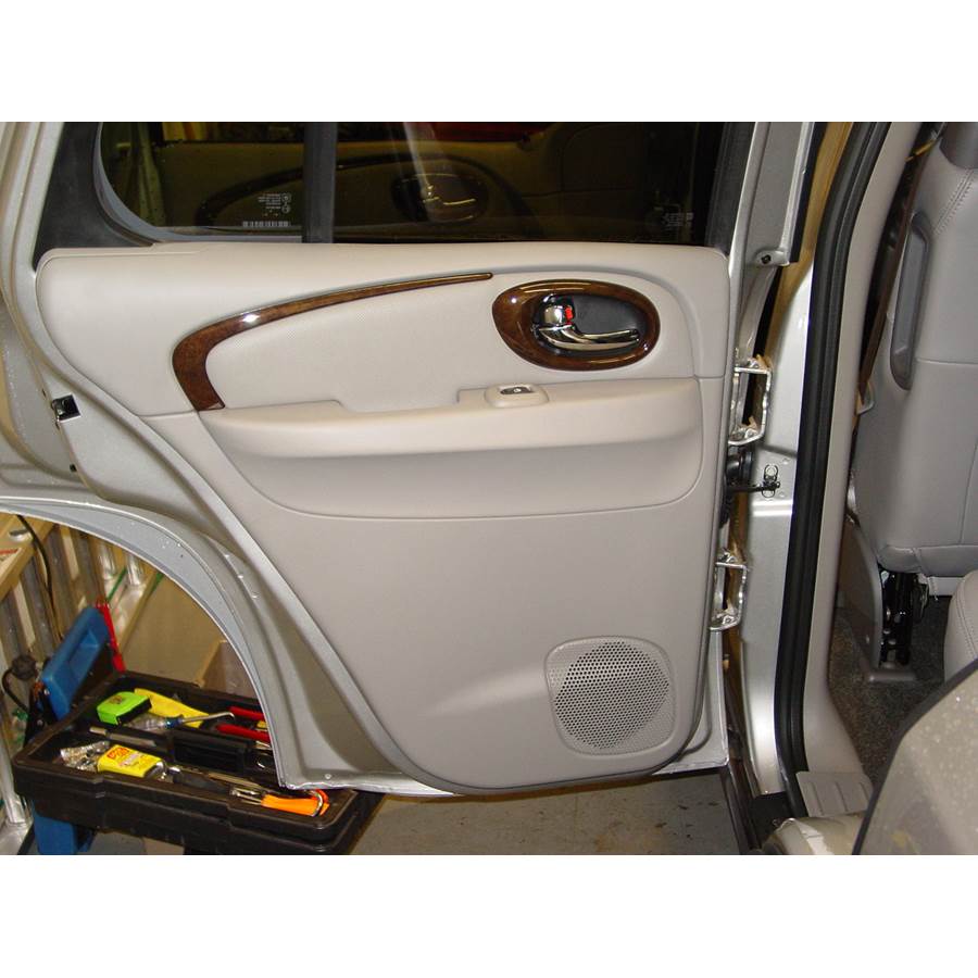 2005 Buick Rainier Rear door speaker location