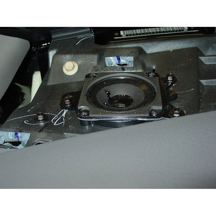 2005 Buick Rainier Dash speaker
